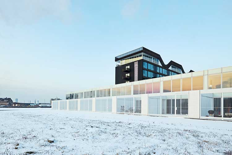 BKR next-door keramikfasad